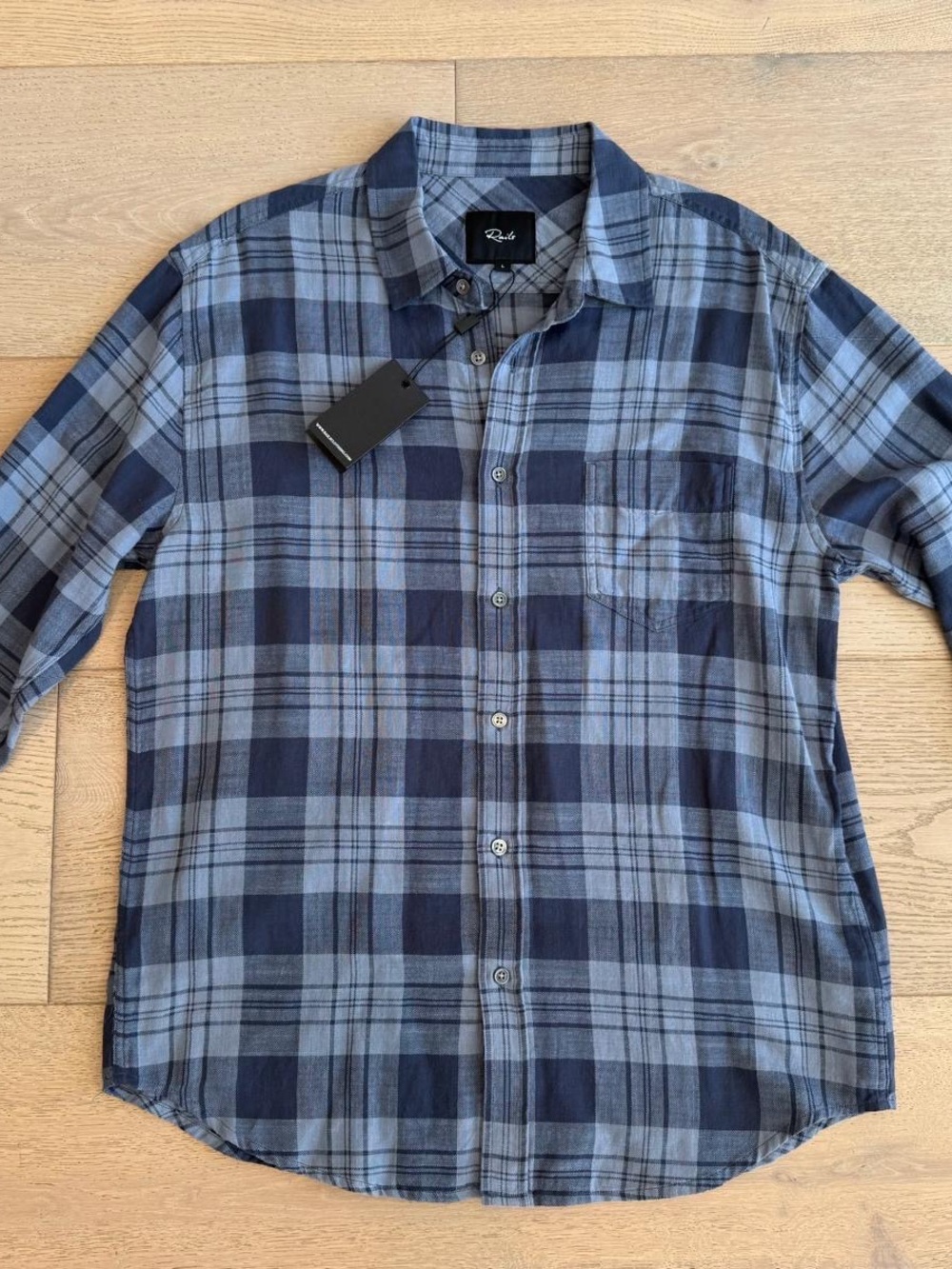 Rails Men's Navy and Light Blue Plaid Button-Down Shirt Size L NWT